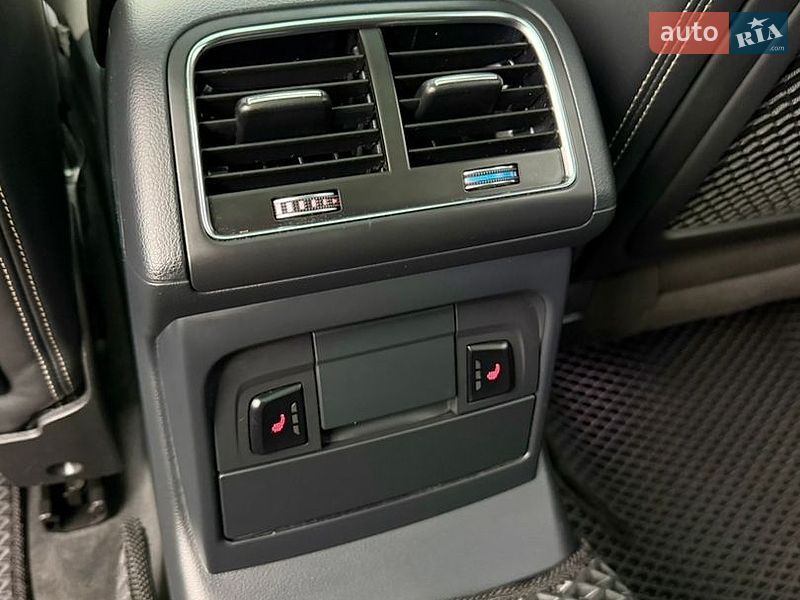 Позашляховик / Кросовер Audi SQ5 2013 в Мукачевому