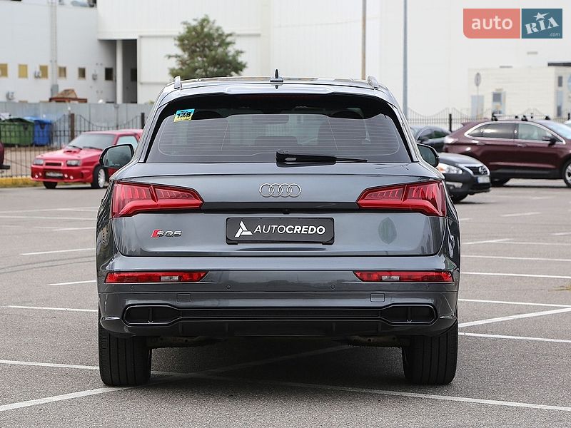 Позашляховик / Кросовер Audi SQ5 2019 в Києві
