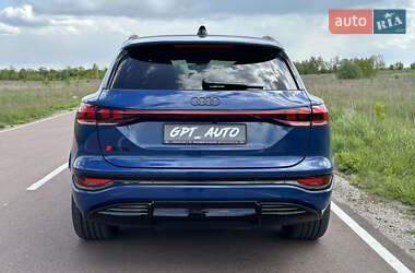 Внедорожник / Кроссовер Audi SQ6 e-tron 2024 в 