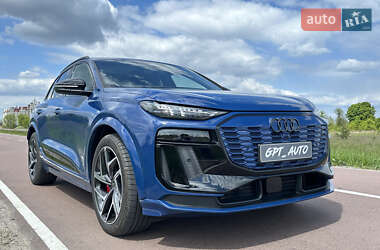 Внедорожник / Кроссовер Audi SQ6 e-tron 2024 в 