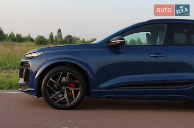 Внедорожник / Кроссовер Audi SQ6 e-tron 2024 в 