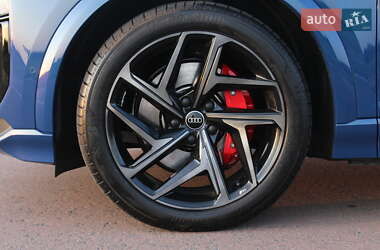 Внедорожник / Кроссовер Audi SQ6 e-tron 2024 в 