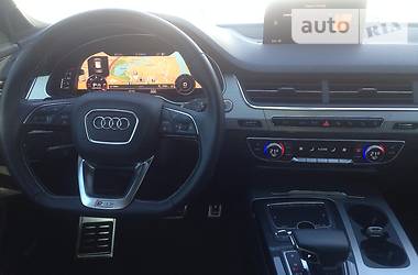 Внедорожник / Кроссовер Audi SQ7 2016 в 