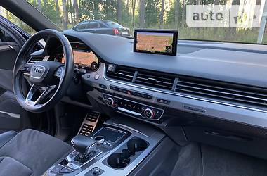 Внедорожник / Кроссовер Audi SQ7 2018 в Киеве