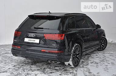 Внедорожник / Кроссовер Audi SQ7 2018 в Киеве