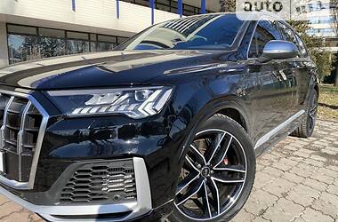 Позашляховик / Кросовер Audi SQ7 2020 в Києві