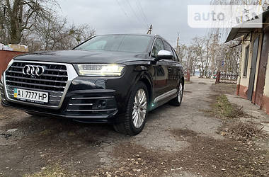 Внедорожник / Кроссовер Audi SQ7 2016 в Яготине