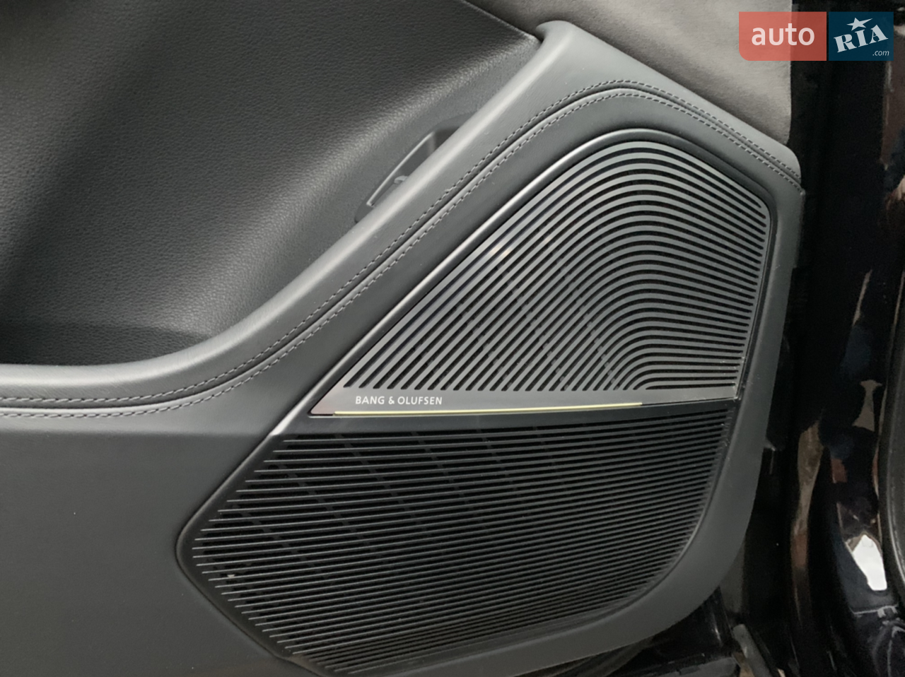 2016 Audi SQ7 - мініатюра 12