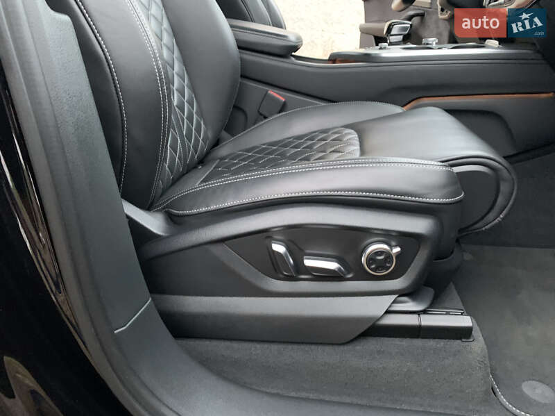 Внедорожник / Кроссовер Audi SQ7 2016 в Яготине фото 29 Внедорожник / Кроссовер Audi SQ7 2016 в Яготине