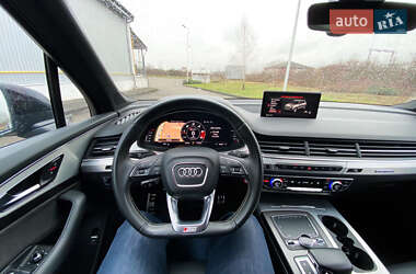 Позашляховик / Кросовер Audi SQ7 2017 в 