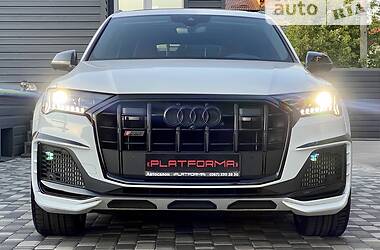 Позашляховик / Кросовер Audi SQ7 2020 в Києві