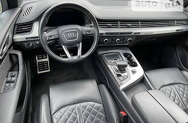 Позашляховик / Кросовер Audi SQ7 2018 в Львові