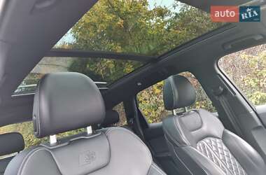 Внедорожник / Кроссовер Audi SQ7 2017 в 