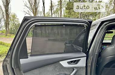 Внедорожник / Кроссовер Audi SQ7 2021 в Киеве