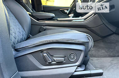 Внедорожник / Кроссовер Audi SQ7 2021 в 