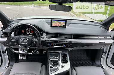 Внедорожник / Кроссовер Audi SQ7 2017 в 