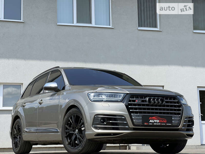 Внедорожник / Кроссовер Audi SQ7 2016 в 
