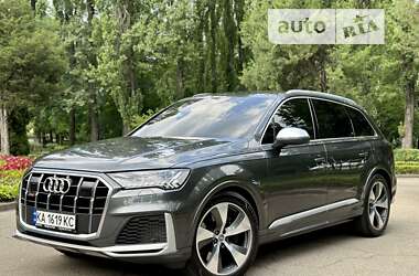 Внедорожник / Кроссовер Audi SQ7 2021 в 
