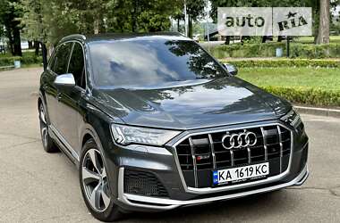 Внедорожник / Кроссовер Audi SQ7 2021 в 