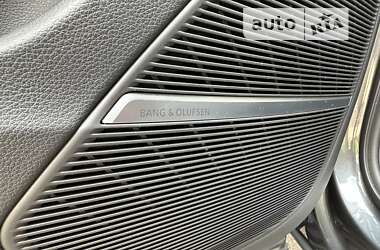 Внедорожник / Кроссовер Audi SQ7 2021 в 