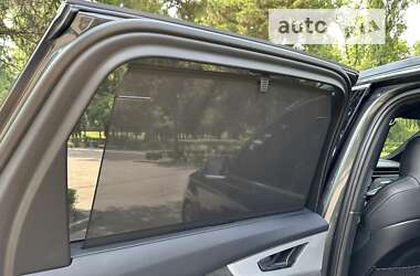 Внедорожник / Кроссовер Audi SQ7 2021 в 