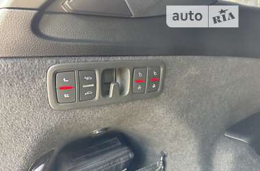 Внедорожник / Кроссовер Audi SQ7 2021 в 