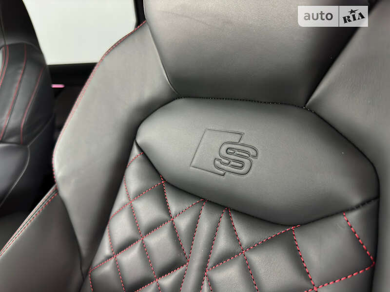 Внедорожник / Кроссовер Audi SQ7 2019 в Казатине