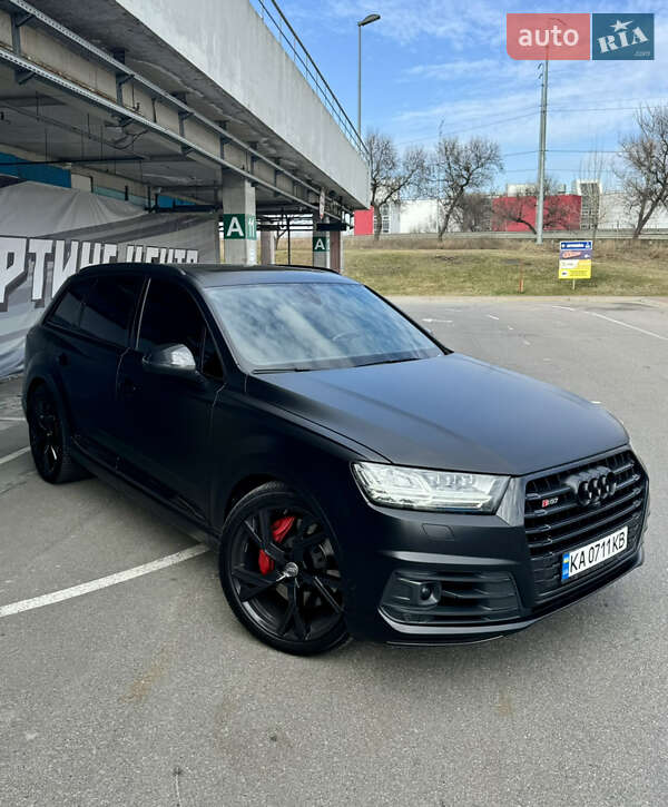 Внедорожник / Кроссовер Audi SQ7 2018 в Киеве