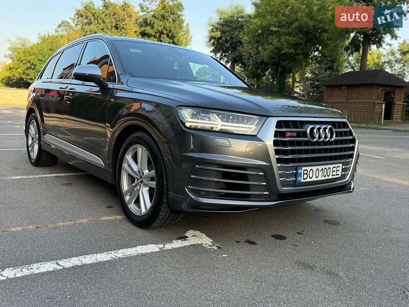 2018 Audi SQ7, VIN WAUZZZ4M2JD046130:plate — zdjęcie 1 (autoria)
