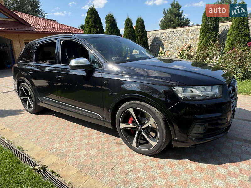 Внедорожник / Кроссовер Audi SQ7 2018 в Киеве