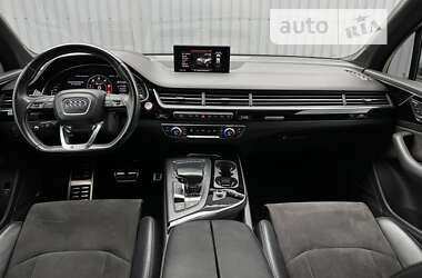 Внедорожник / Кроссовер Audi SQ7 2017 в 