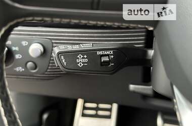 Внедорожник / Кроссовер Audi SQ7 2017 в 