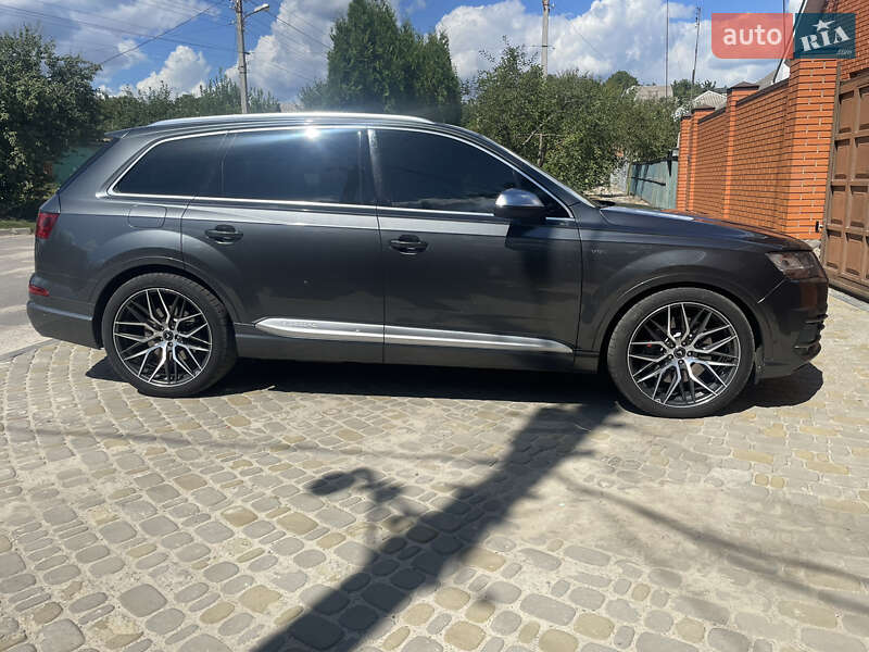 Позашляховик / Кросовер Audi SQ7 2017 в Харкові