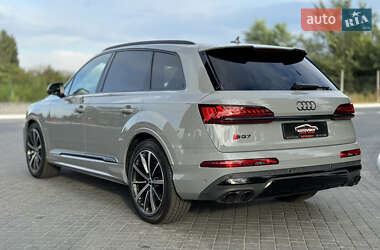 Внедорожник / Кроссовер Audi SQ7 2022 в 