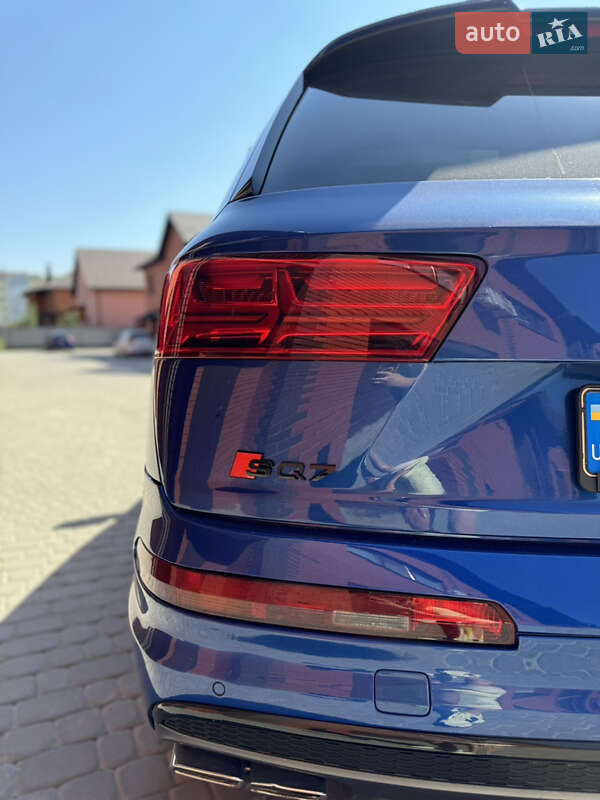 Внедорожник / Кроссовер Audi SQ7 2017 в Виннице