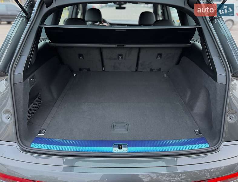 Позашляховик / Кросовер Audi SQ7 2024 в Одесі