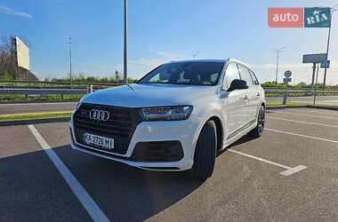 Внедорожник / Кроссовер Audi SQ7 2017 в 