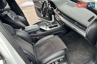 Внедорожник / Кроссовер Audi SQ7 2017 в Киеве