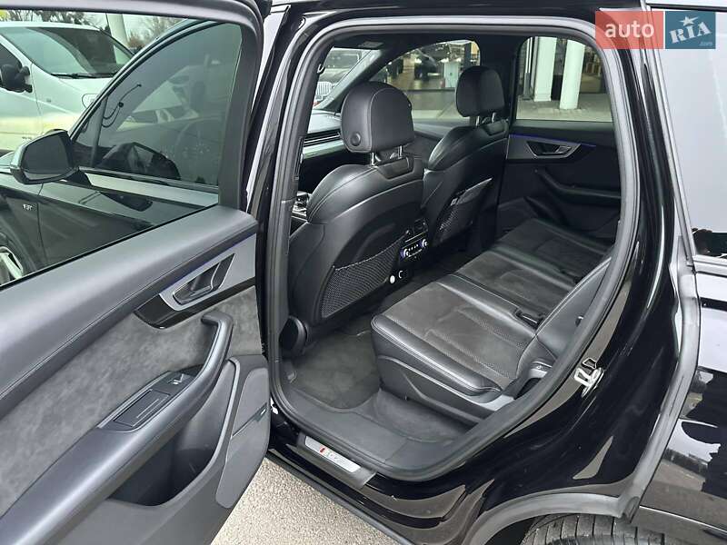 Внедорожник / Кроссовер Audi SQ7 2017 в Полтаве фото 30 Внедорожник / Кроссовер Audi SQ7 2017 в Полтаве