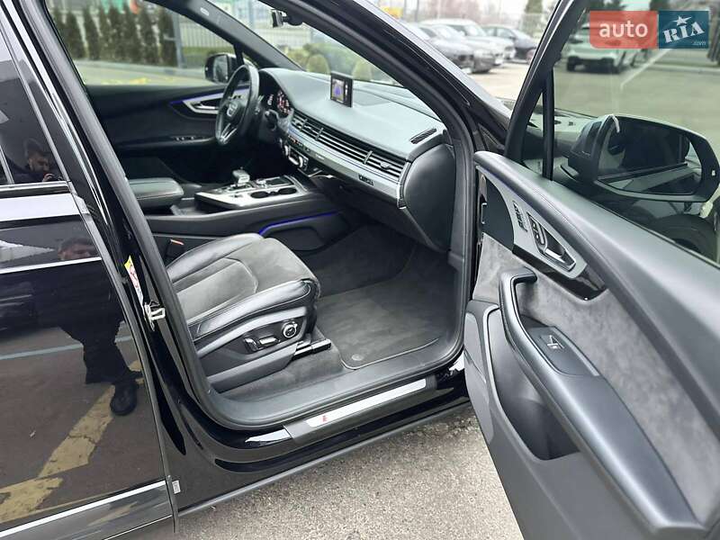 Внедорожник / Кроссовер Audi SQ7 2017 в Полтаве фото 38 Внедорожник / Кроссовер Audi SQ7 2017 в Полтаве