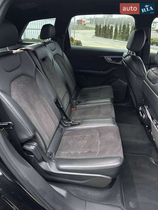 Внедорожник / Кроссовер Audi SQ7 2017 в Полтаве фото 42 Внедорожник / Кроссовер Audi SQ7 2017 в Полтаве