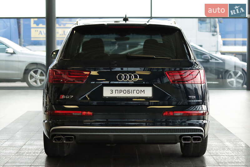 Внедорожник / Кроссовер Audi SQ7 2017 в Ужгороде