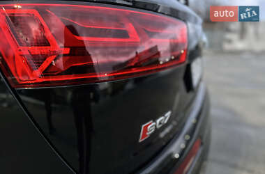 Внедорожник / Кроссовер Audi SQ7 2017 в 