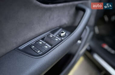 Внедорожник / Кроссовер Audi SQ7 2017 в 
