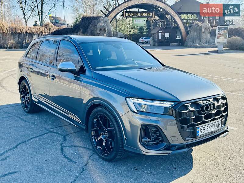 Внедорожник / Кроссовер Audi SQ7 2024 в Днепре