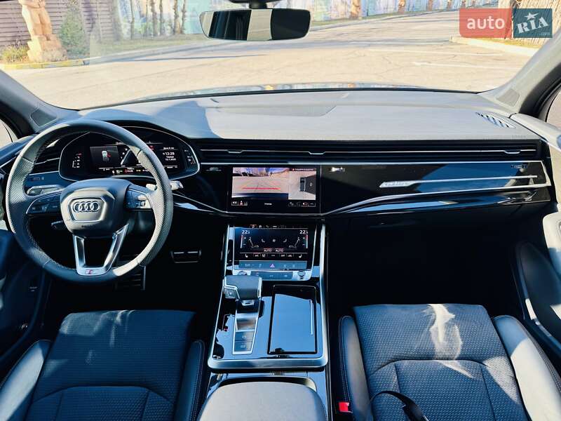Внедорожник / Кроссовер Audi SQ7 2024 в Днепре