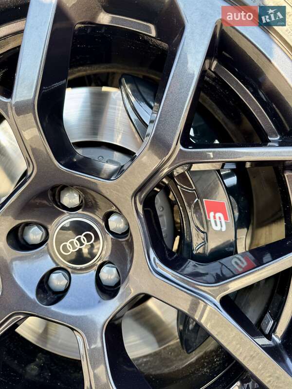 Внедорожник / Кроссовер Audi SQ7 2024 в Днепре