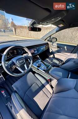 Внедорожник / Кроссовер Audi SQ7 2024 в 