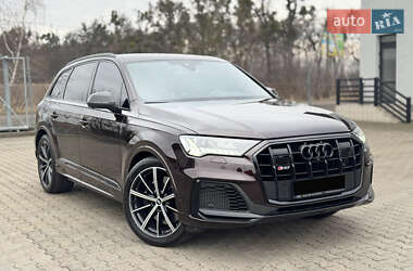 Внедорожник / Кроссовер Audi SQ7 2021 в 