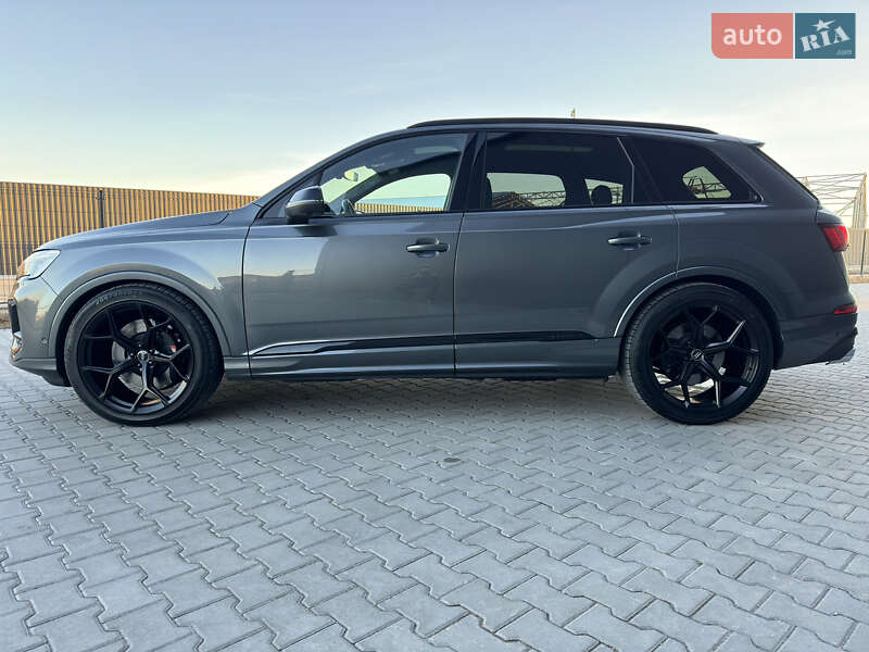 Позашляховик / Кросовер Audi SQ7 2020 в Івано-Франківську